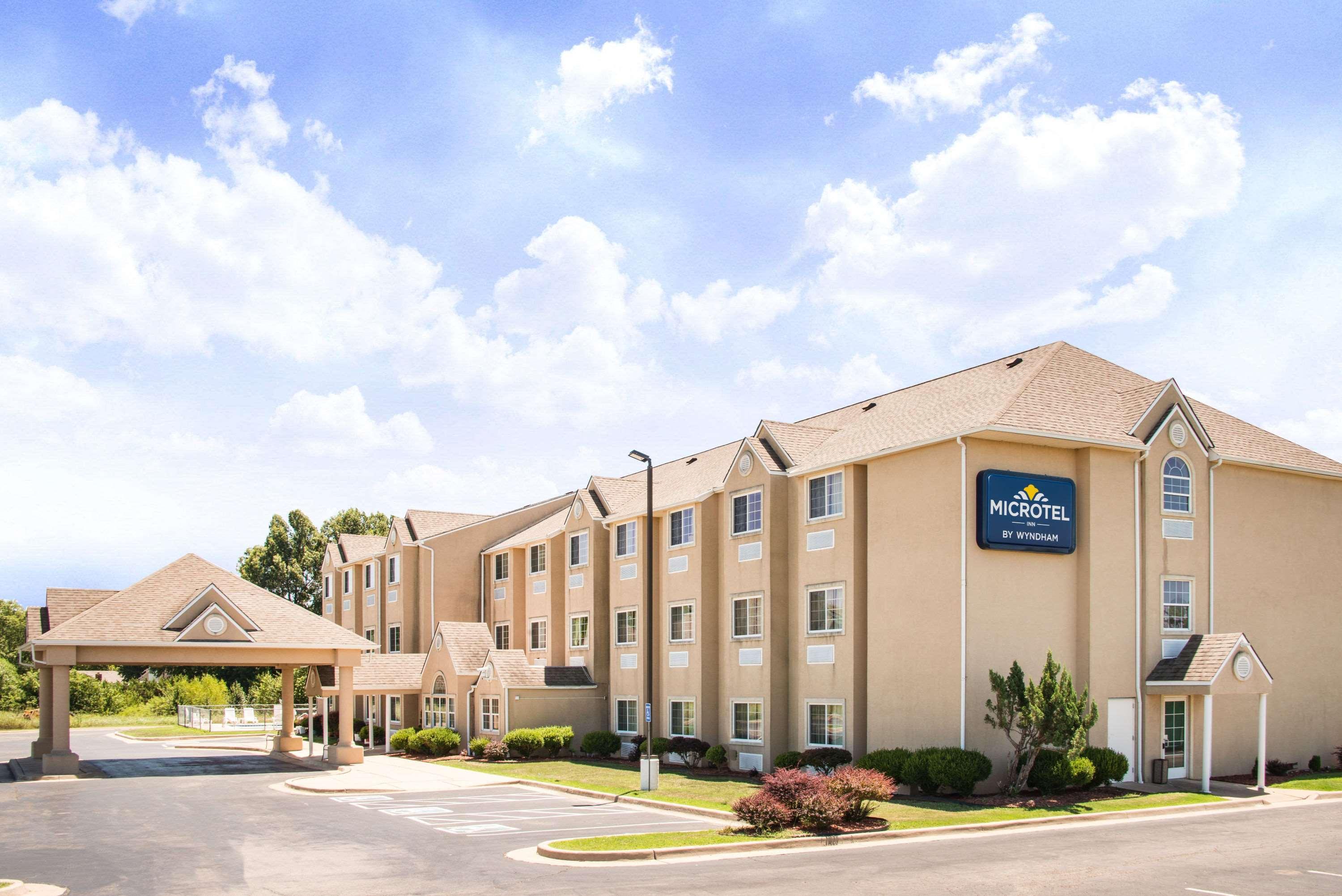 Microtel Inn&Suites Claremore Esterno foto